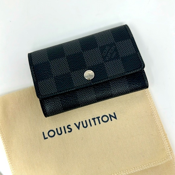 💯 Authentic Louis Vuitton Graphite 6 Key Holder - Picture 1 of 12